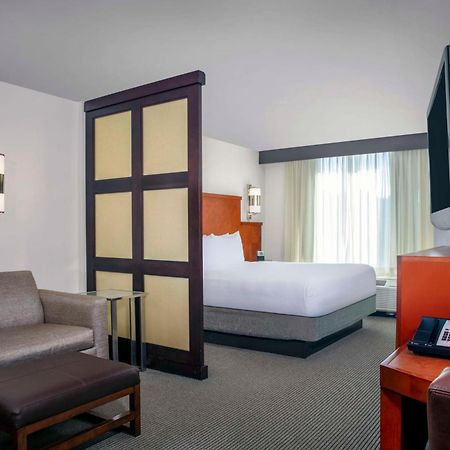 Hyatt Place Raleigh Cary Esterno foto