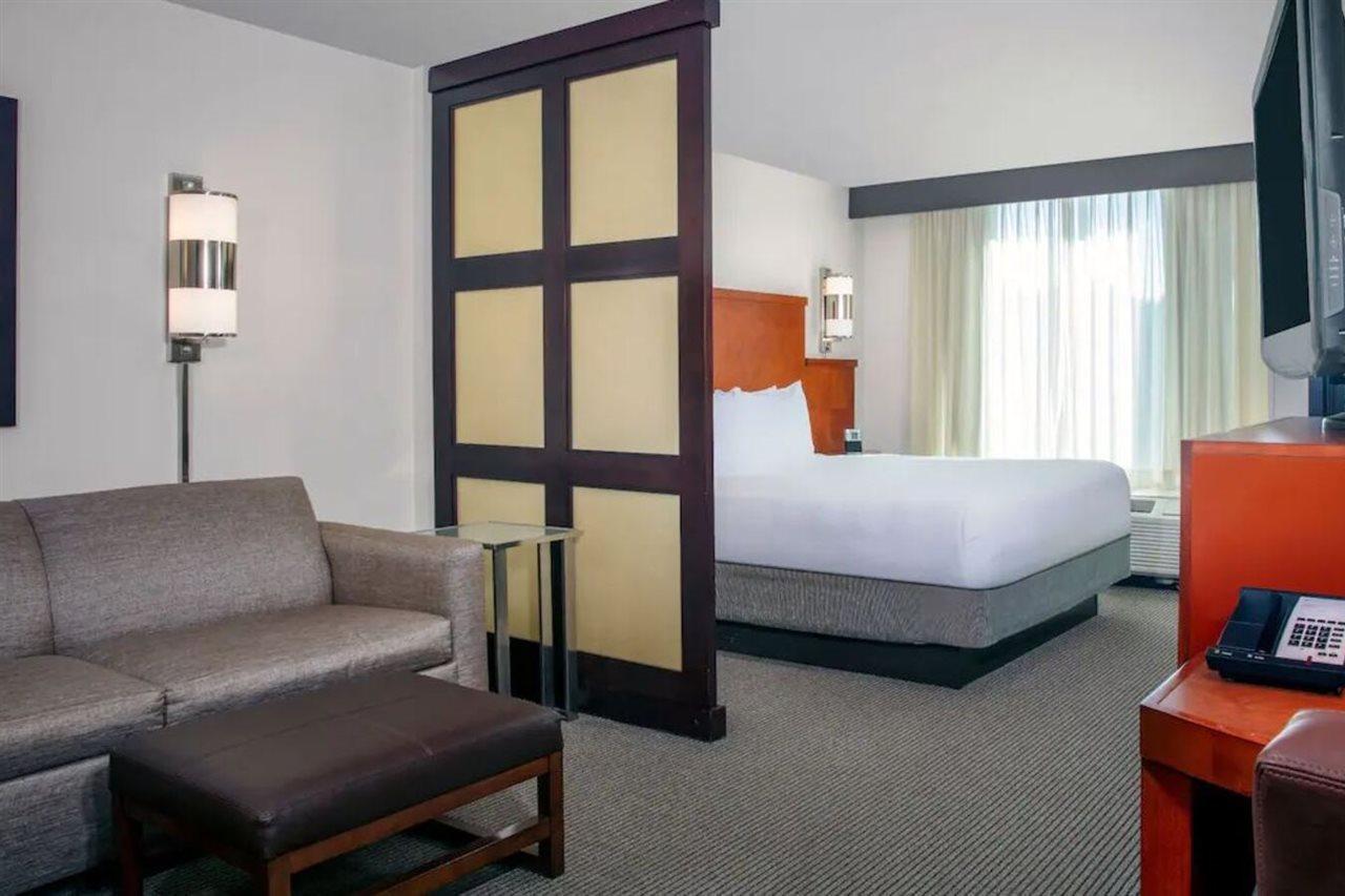 Hyatt Place Raleigh Cary Esterno foto